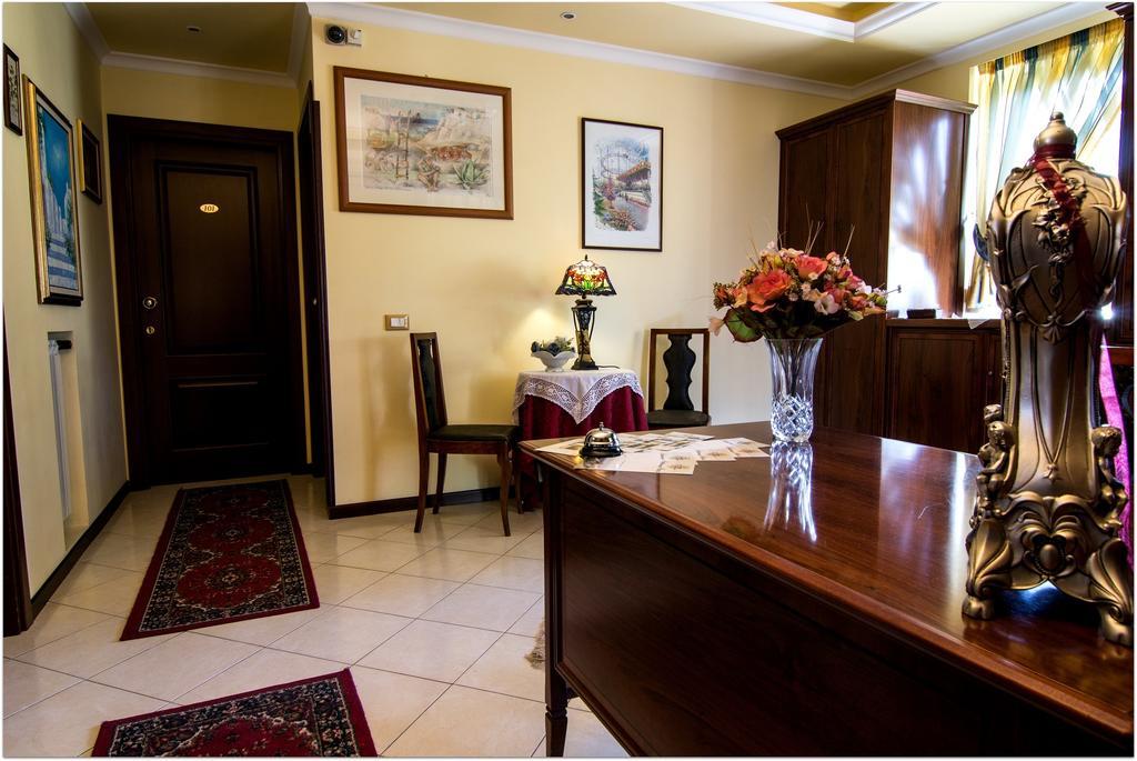 B&B Degli Amici Ciampino Luaran gambar
